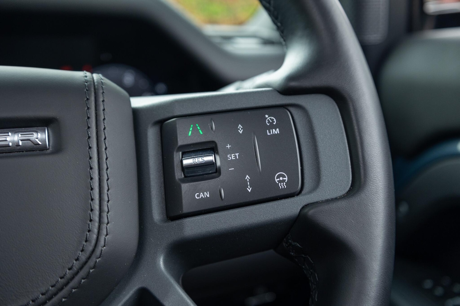 Used Land Rover Defender 110 2024 for sale - 77144367: Photo 53