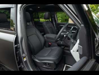 Used Land Rover Defender 110 2023 for sale - 74787528: Photo