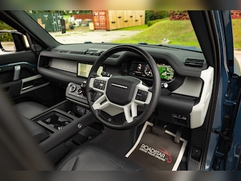 Used Land Rover Defender 110 2023 for sale - 78231404: Photo