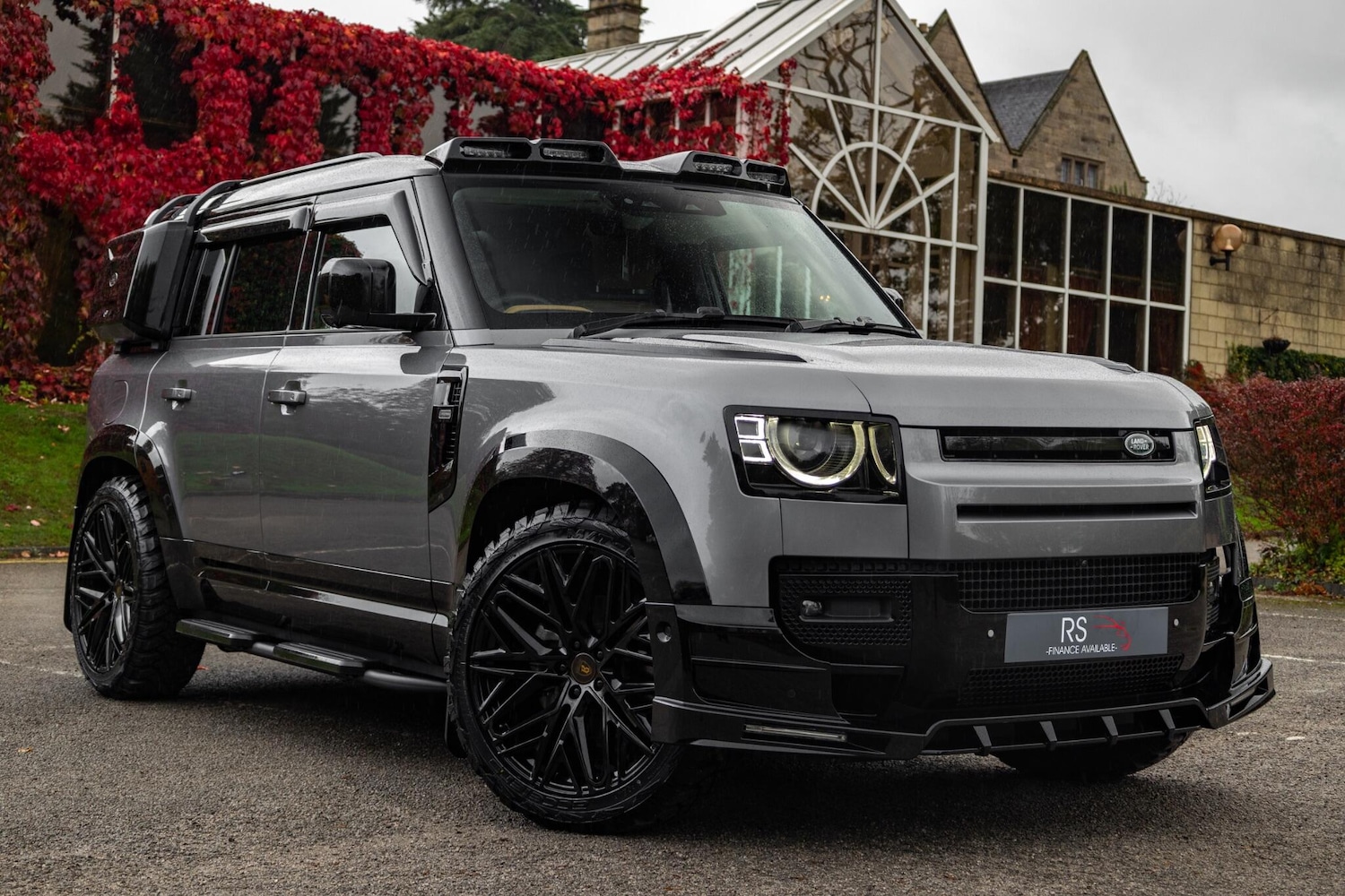 Used Land Rover Defender 110 for sale - 76825179: Photo 1