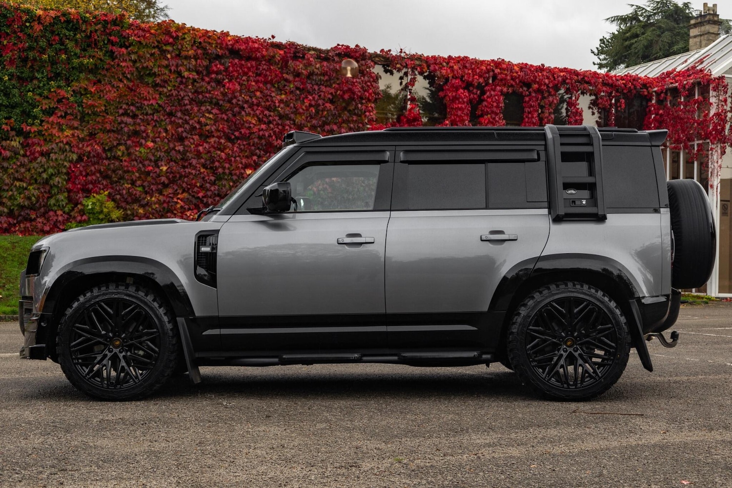 Used Land Rover Defender 110 for sale - 76825179: Photo 15