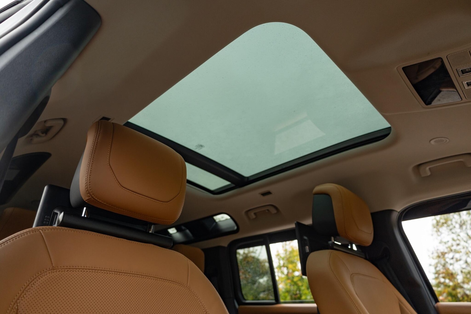 Used Land Rover Defender 110 for sale - 76825179: Photo 41