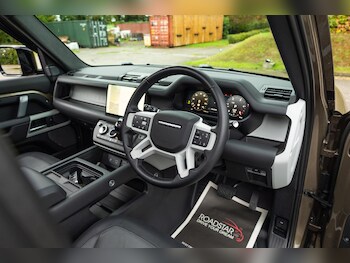 Used Land Rover Defender 110 2024 for sale - 75990862: Photo