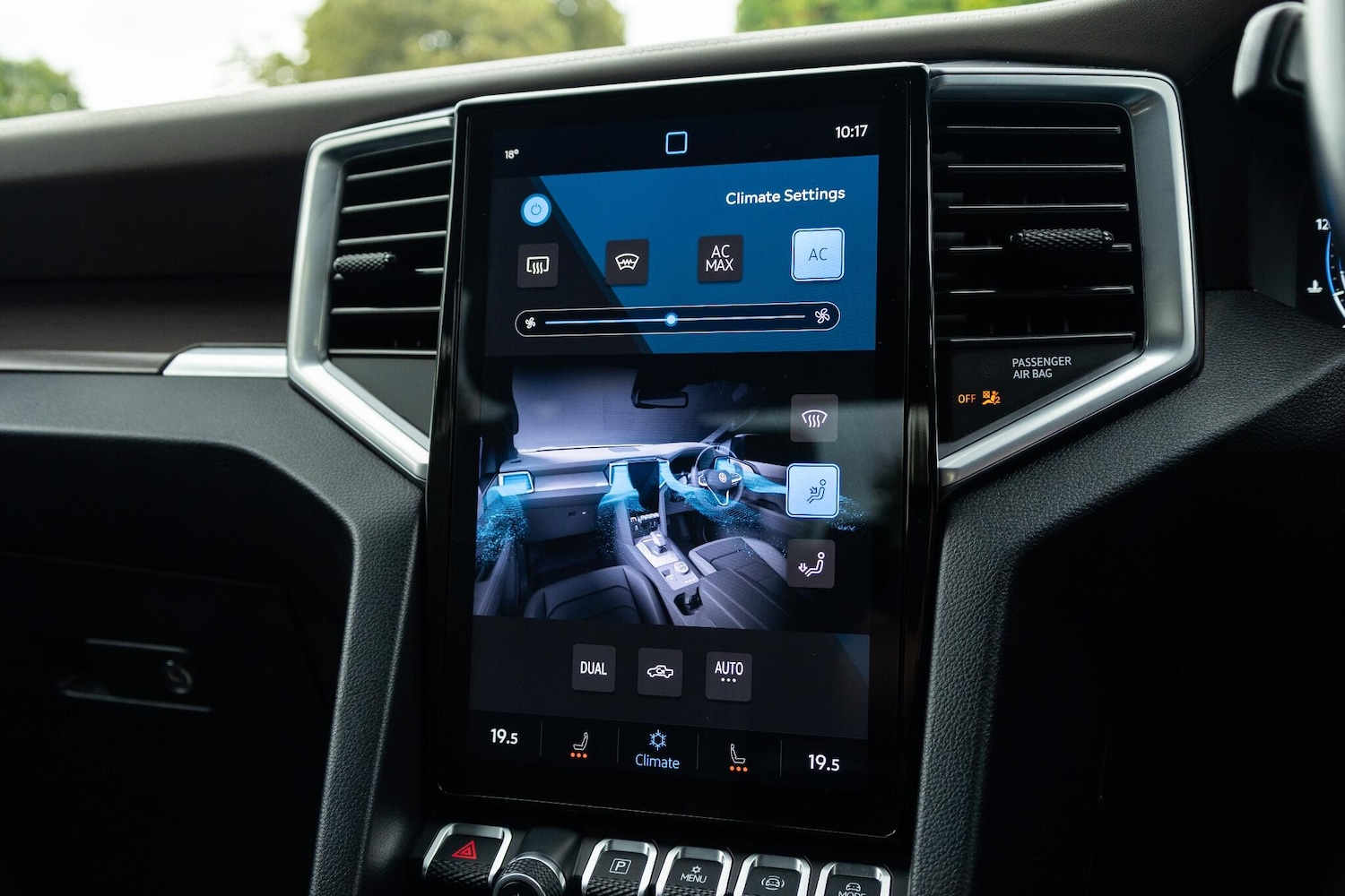 Used Volkswagen Amarok 2024 for sale - 76759366: Photo 30