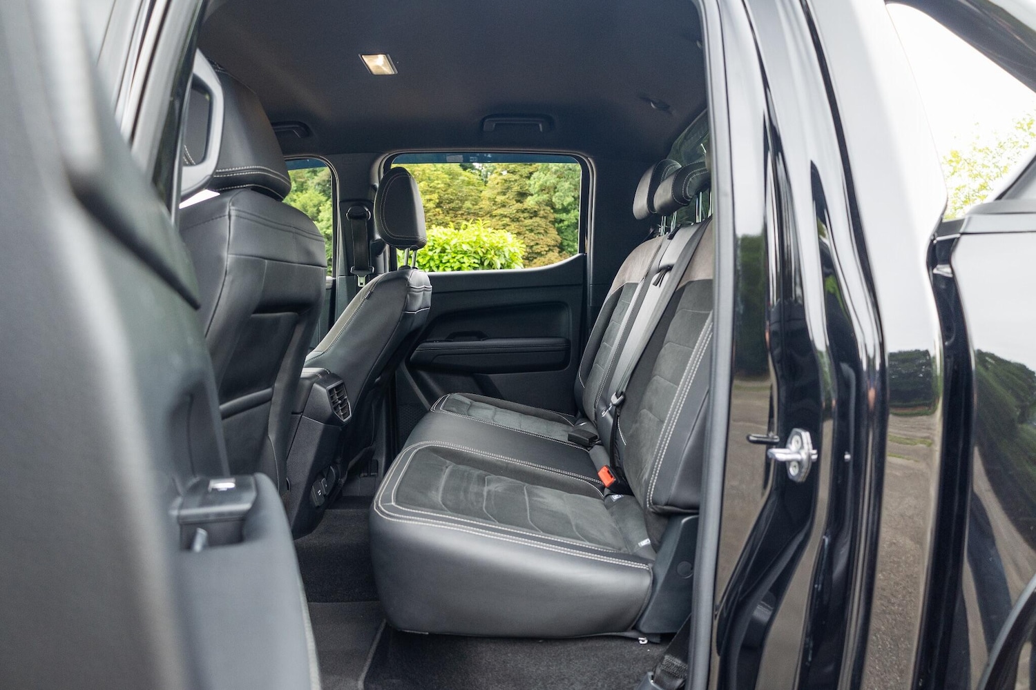 Used Volkswagen Amarok 2024 for sale - 76759366: Photo 42