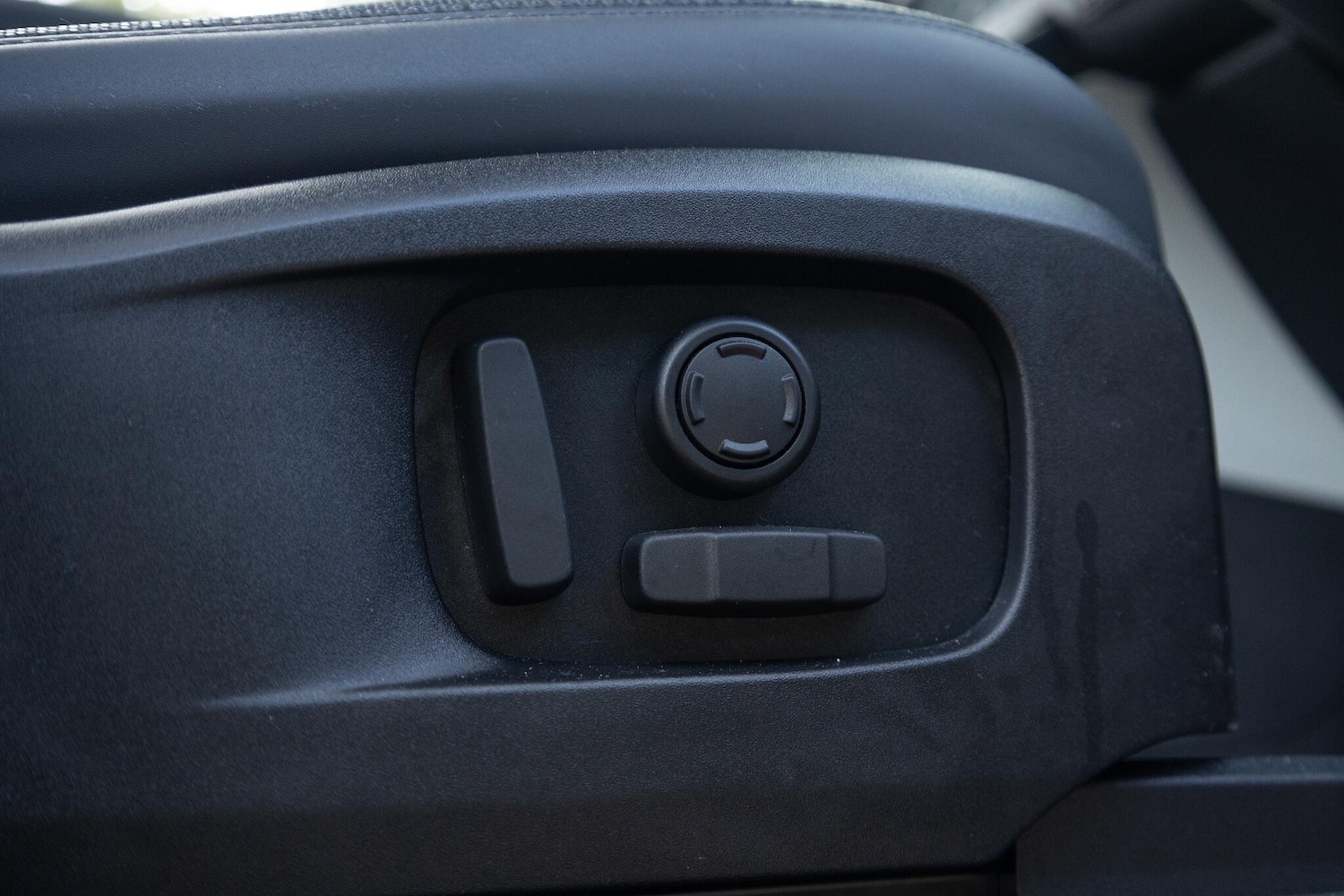 Used Land Rover Defender 110 2023 for sale - 77454701: Photo 14