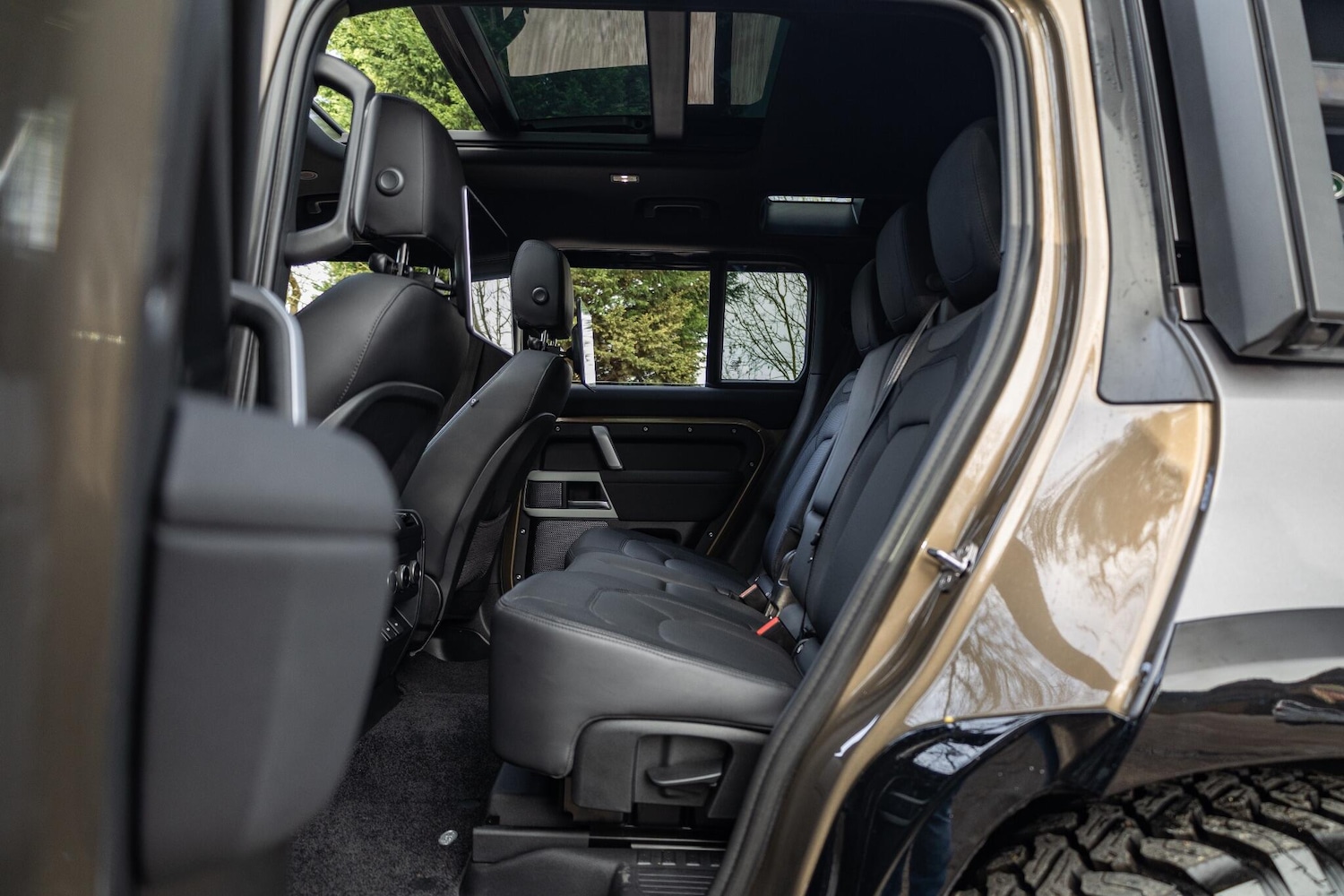 Used Land Rover Defender 110 2023 for sale - 77454701: Photo 18