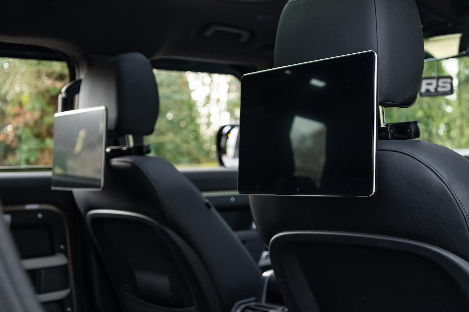 Used Land Rover Defender 110 2023 for sale - 77454701: Photo 2