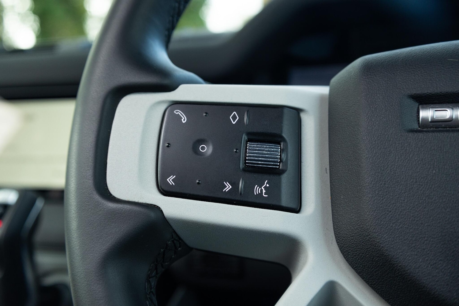 Used Land Rover Defender 110 2023 for sale - 77454701: Photo 30