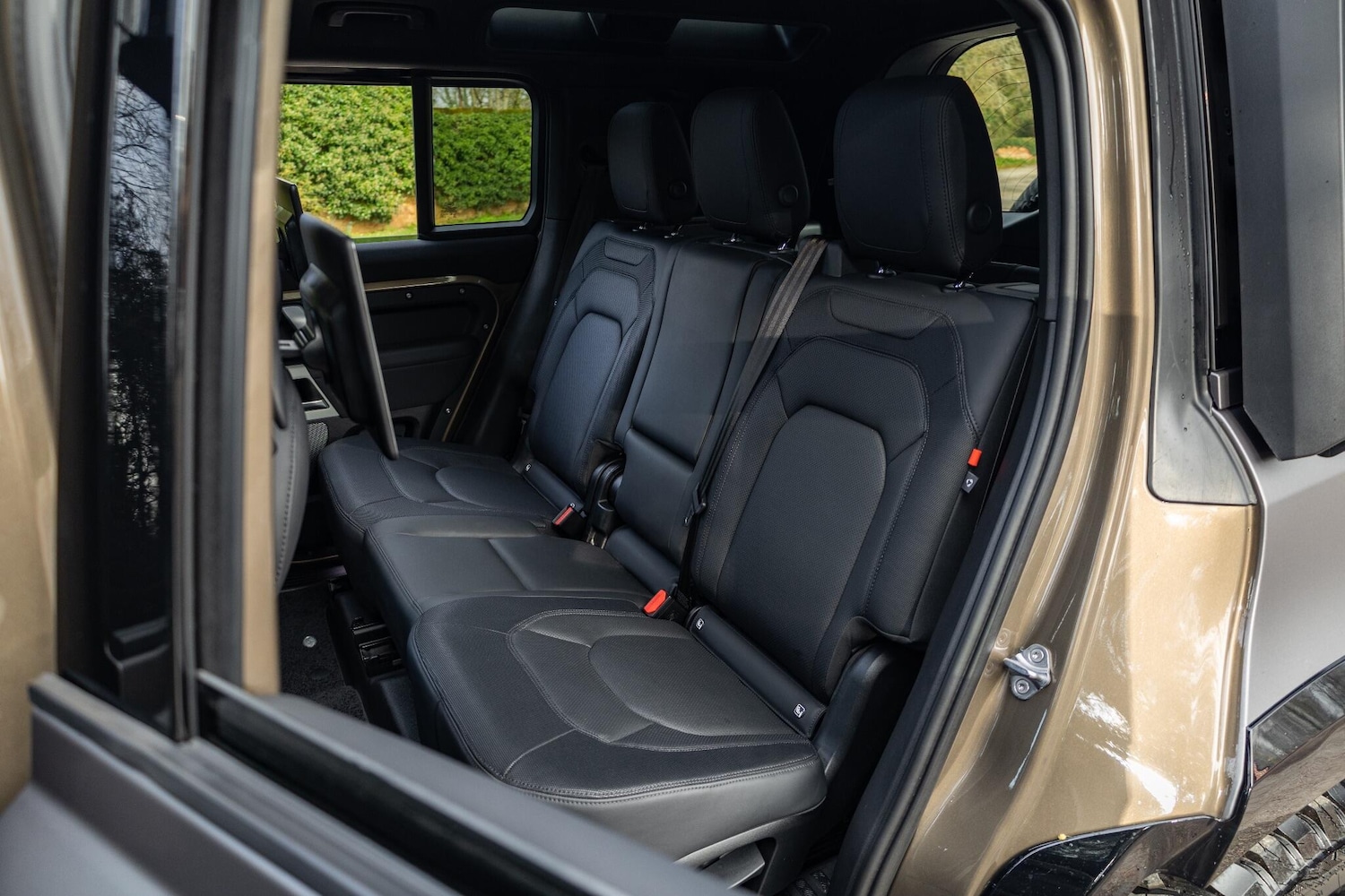 Used Land Rover Defender 110 2023 for sale - 77454701: Photo 7