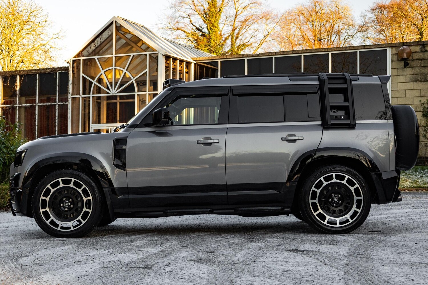 Used Land Rover Defender 110 for sale - 77081543: Photo 13