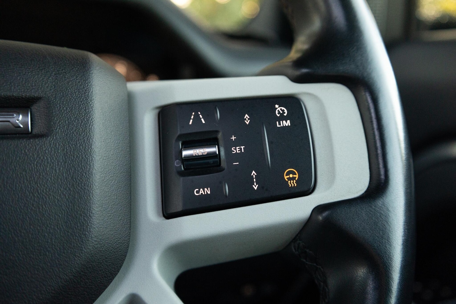 Used Land Rover Defender 110 for sale - 77081543: Photo 26