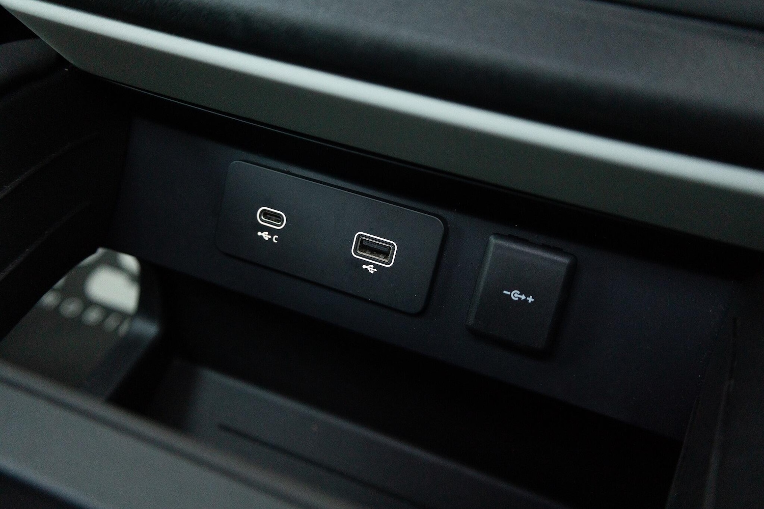 Used Land Rover Defender 110 for sale - 77081543: Photo 27