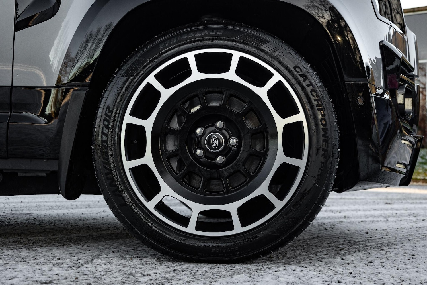 Used Land Rover Defender 110 for sale - 77081543: Photo 28