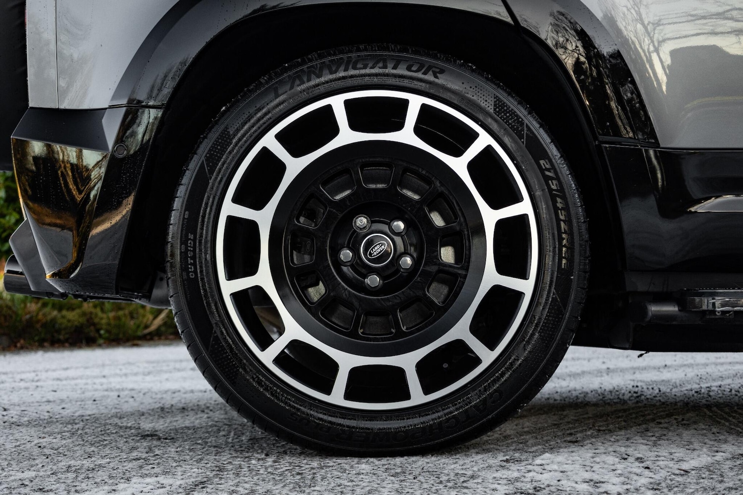 Used Land Rover Defender 110 for sale - 77081543: Photo 29