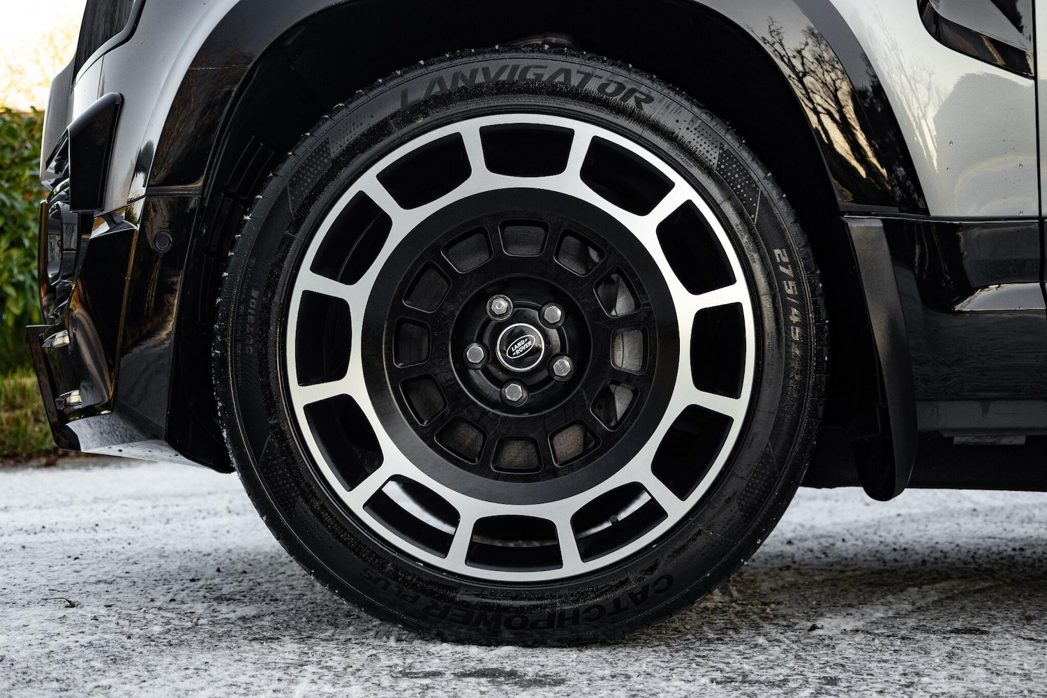 Used Land Rover Defender 110 for sale - 77081543: Photo 31