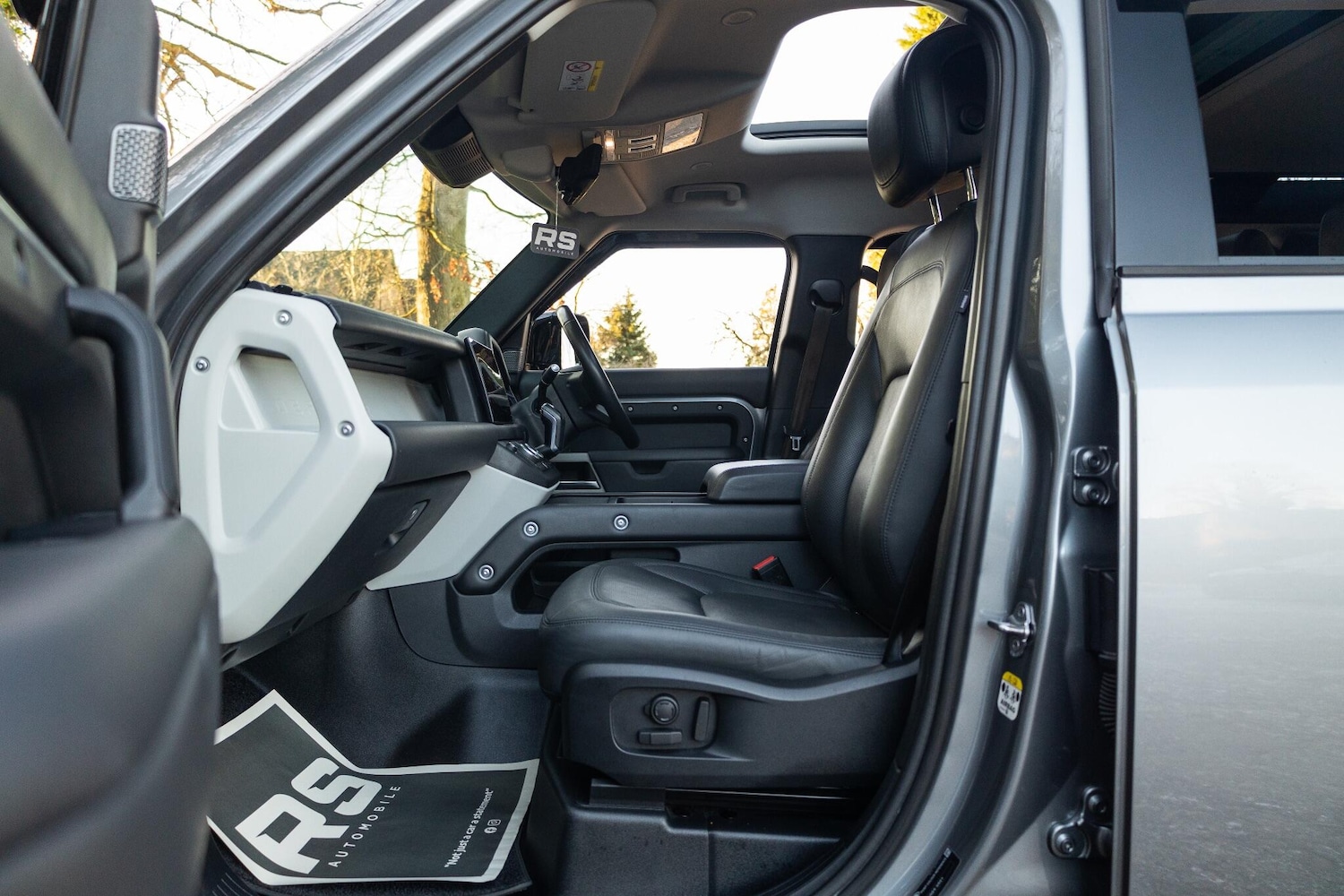 Used Land Rover Defender 110 for sale - 77081543: Photo 43