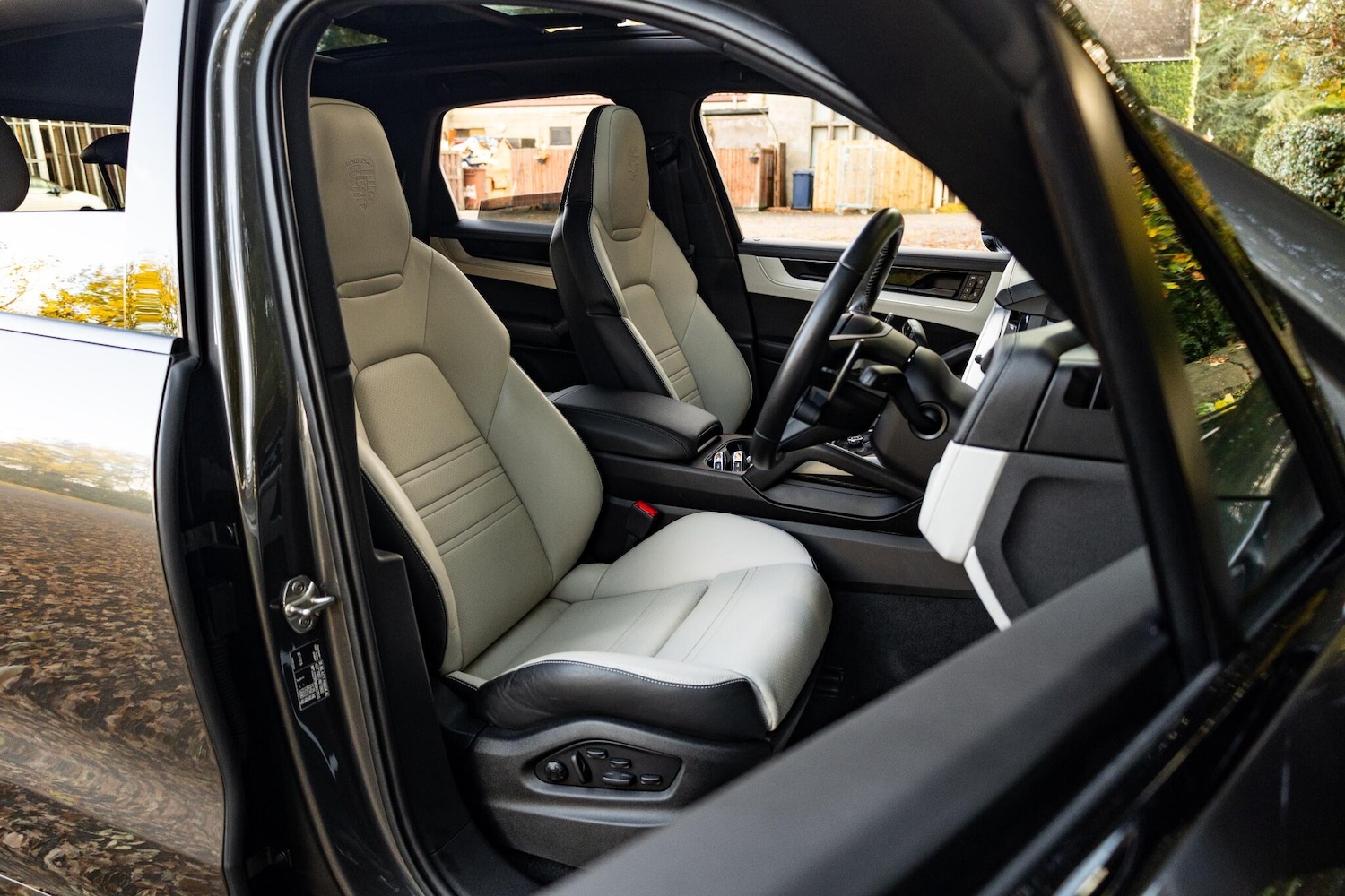 Used Porsche Cayenne for sale - 76991805: Photo 49