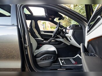 Used Porsche Cayenne 2023 for sale - 76991805: Photo
