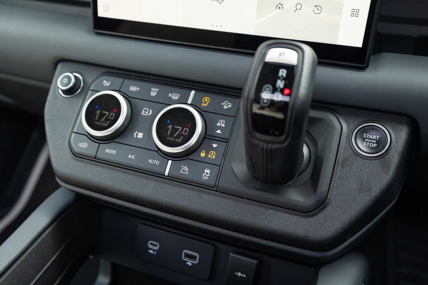 Used Land Rover Defender 2024 for sale - 77525142: Photo 24