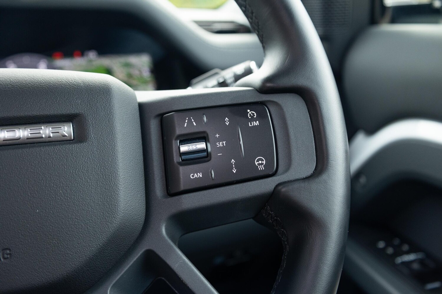 Used Land Rover Defender 2024 for sale - 77525142: Photo 9