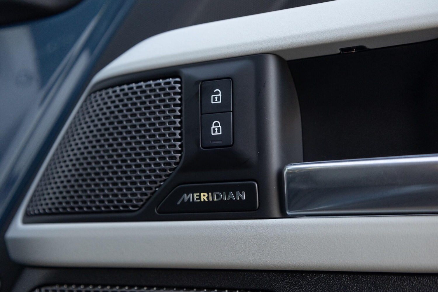 Used Land Rover Defender 2024 for sale - 76925997: Photo 14