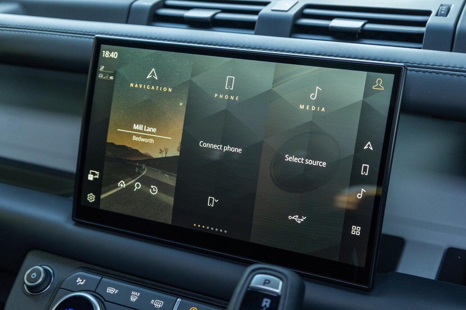 Used Land Rover Defender 2024 for sale - 76925997: Photo 23