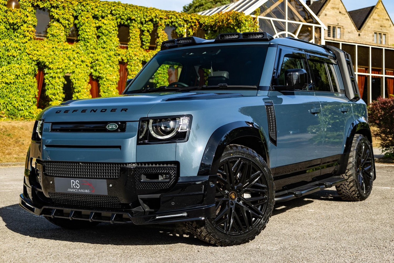 Used Land Rover Defender 2024 for sale - 76925997: Photo 9