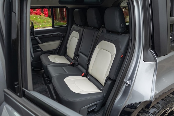 Used Land Rover Defender 110 2024 for sale - 76188983: Photo 16