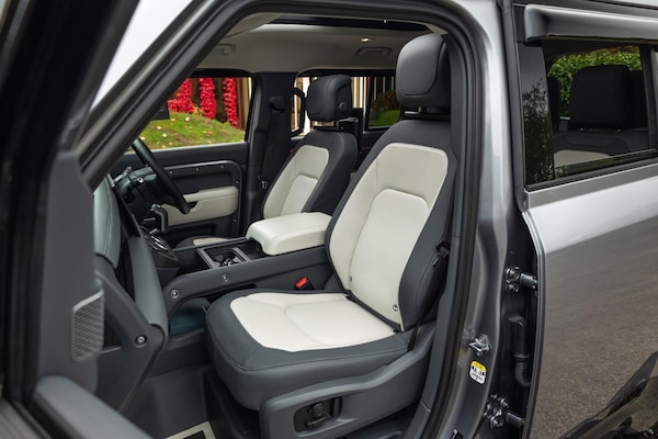 Used Land Rover Defender 110 2024 for sale - 76188983: Photo 44