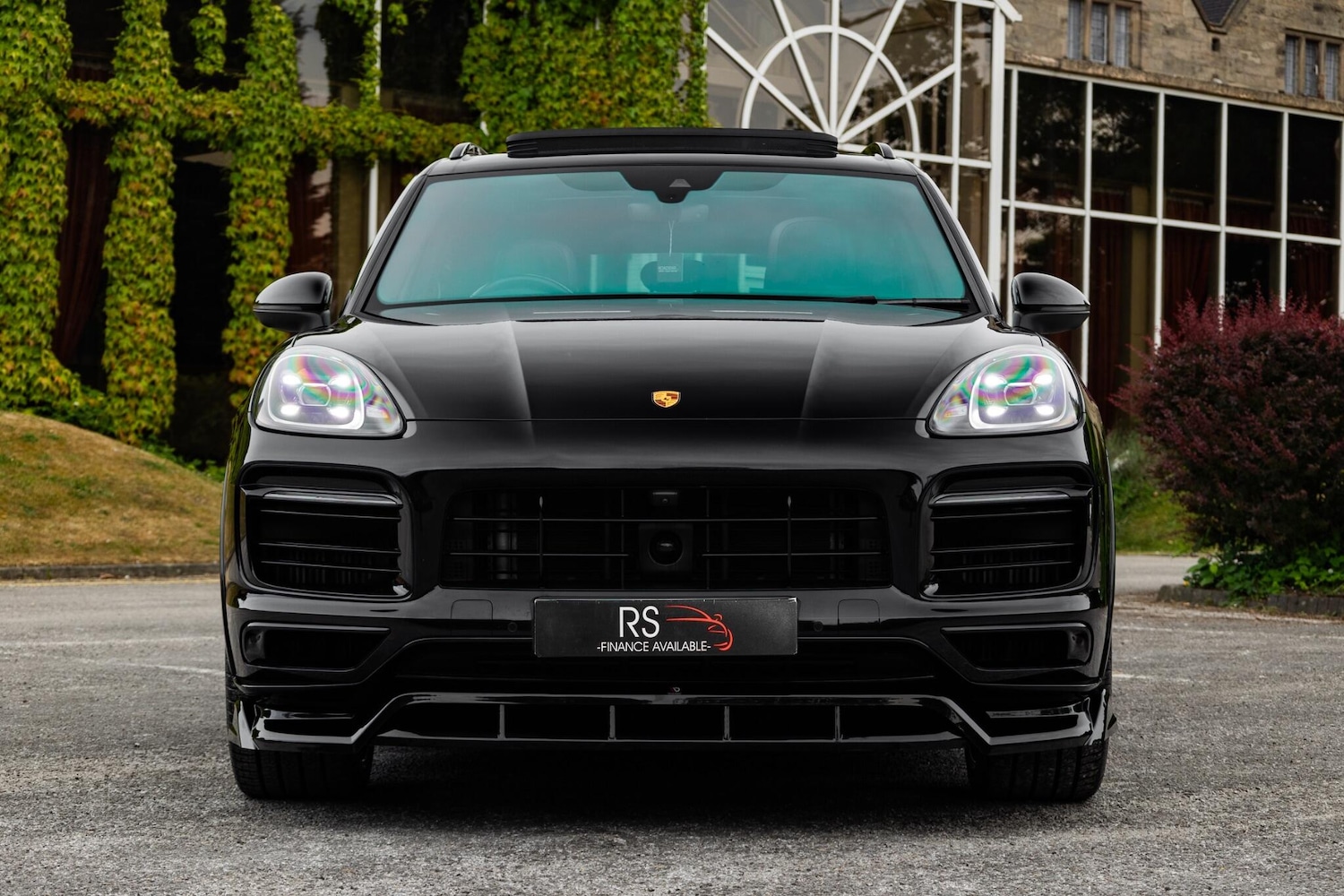 Used Porsche Cayenne 2018 for sale - 76059725: Photo 2