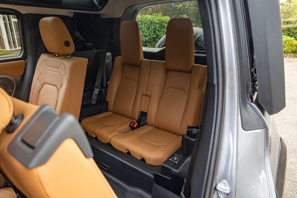 Used Land Rover Defender 2024 for sale - 76327081: Photo 11