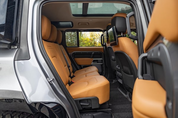 Used Land Rover Defender 2024 for sale - 76327081: Photo 13