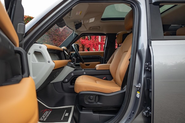 Used Land Rover Defender 2024 for sale - 76327081: Photo 42