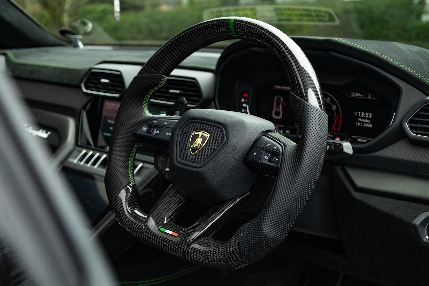 Used Lamborghini Urus 2025 for sale - 77254916: Photo 45