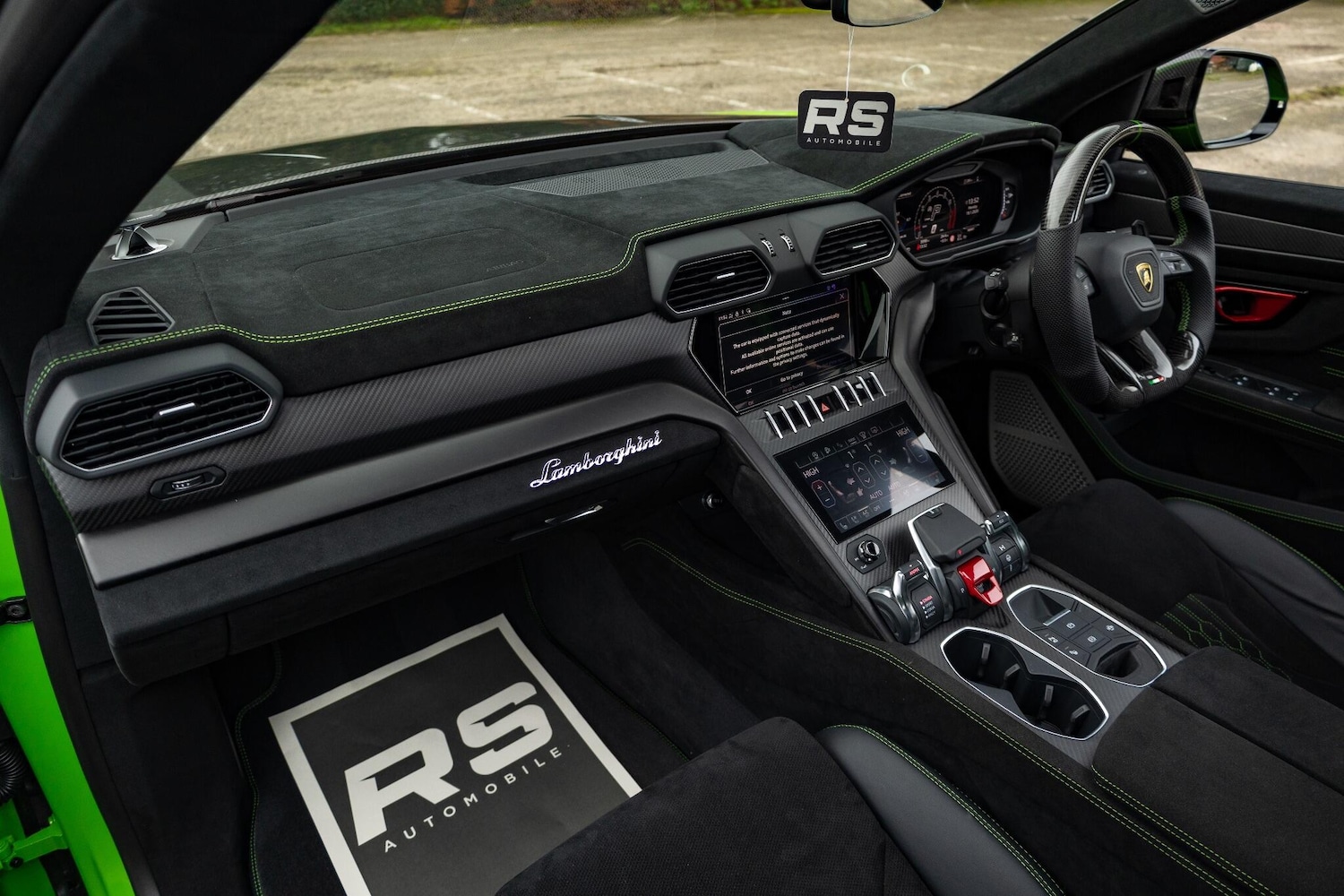 Used Lamborghini Urus 2025 for sale - 77254916: Photo 6