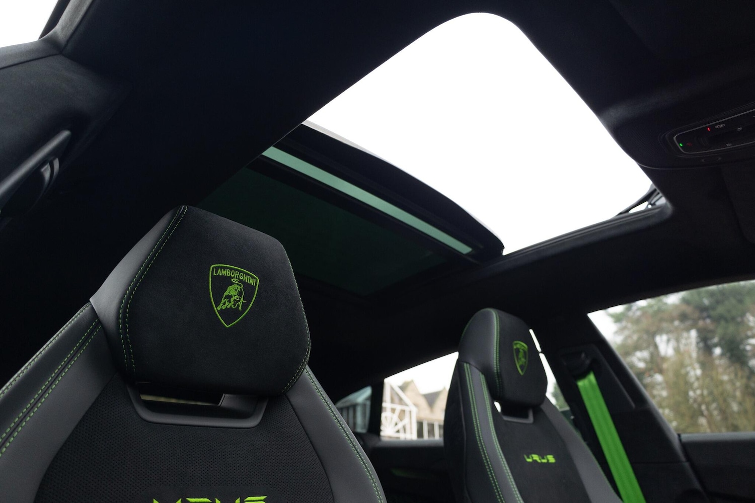 Used Lamborghini Urus 2025 for sale - 77254916: Photo 62