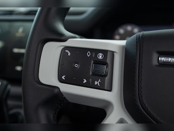 Used Land Rover Defender 2024 for sale - 79509642: Photo