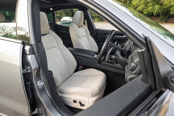 Used Maserati Levante 2019 for sale - 76136856: Photo 2