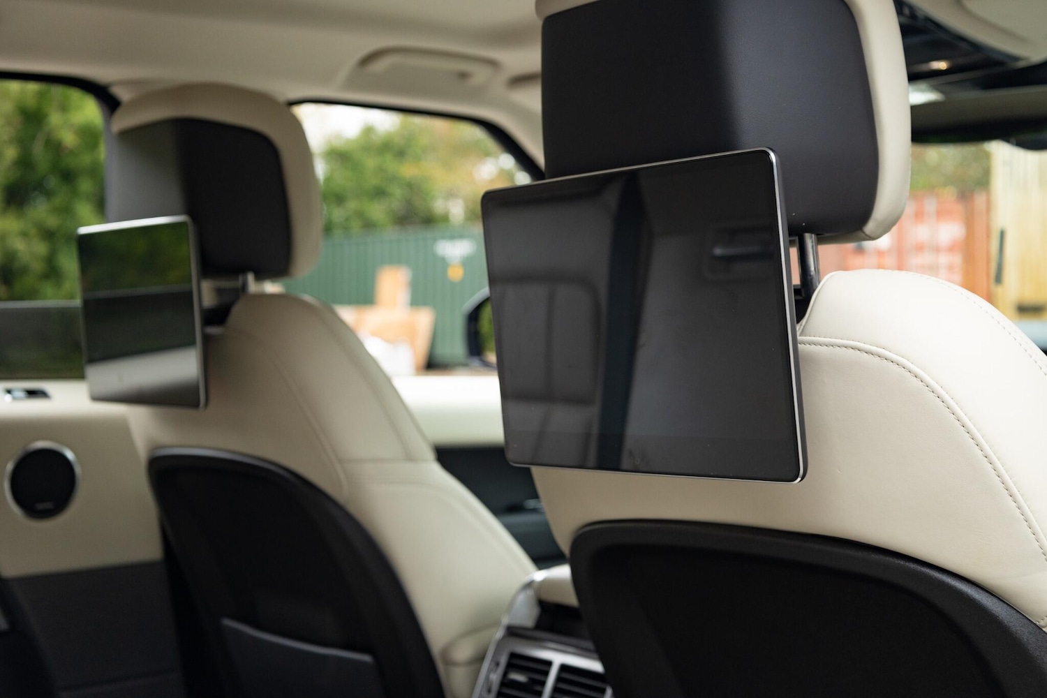 Used Land Rover Range Rover Sport 2018 for sale - 76997135: Photo 2