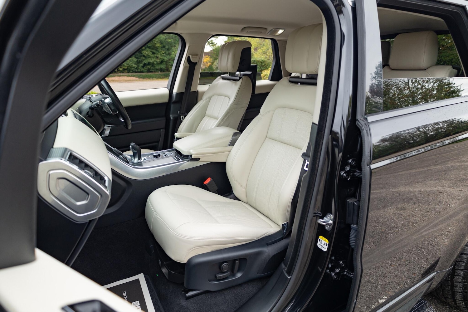 Used Land Rover Range Rover Sport 2018 for sale - 76997135: Photo 41