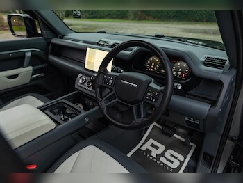 Used Land Rover Defender 110 2024 for sale - 77279814: Photo