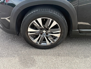 Used Peugeot 2008 2017 for sale - 79045332: Photo