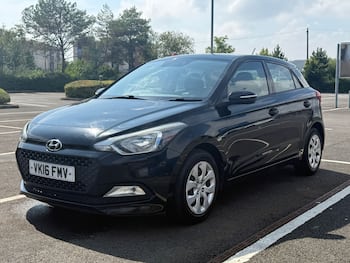 Used Hyundai i20 2016 for sale - 79651942: Photo