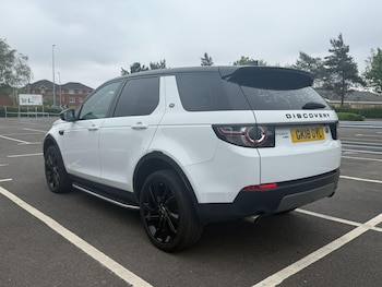 Used Land Rover Discovery Sport 2018 for sale - 78947366: Photo