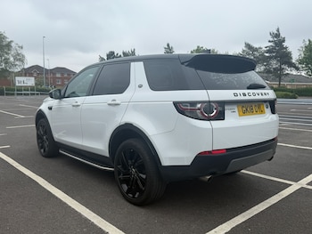 Used Land Rover Discovery Sport 2018 for sale - 79194011: Photo