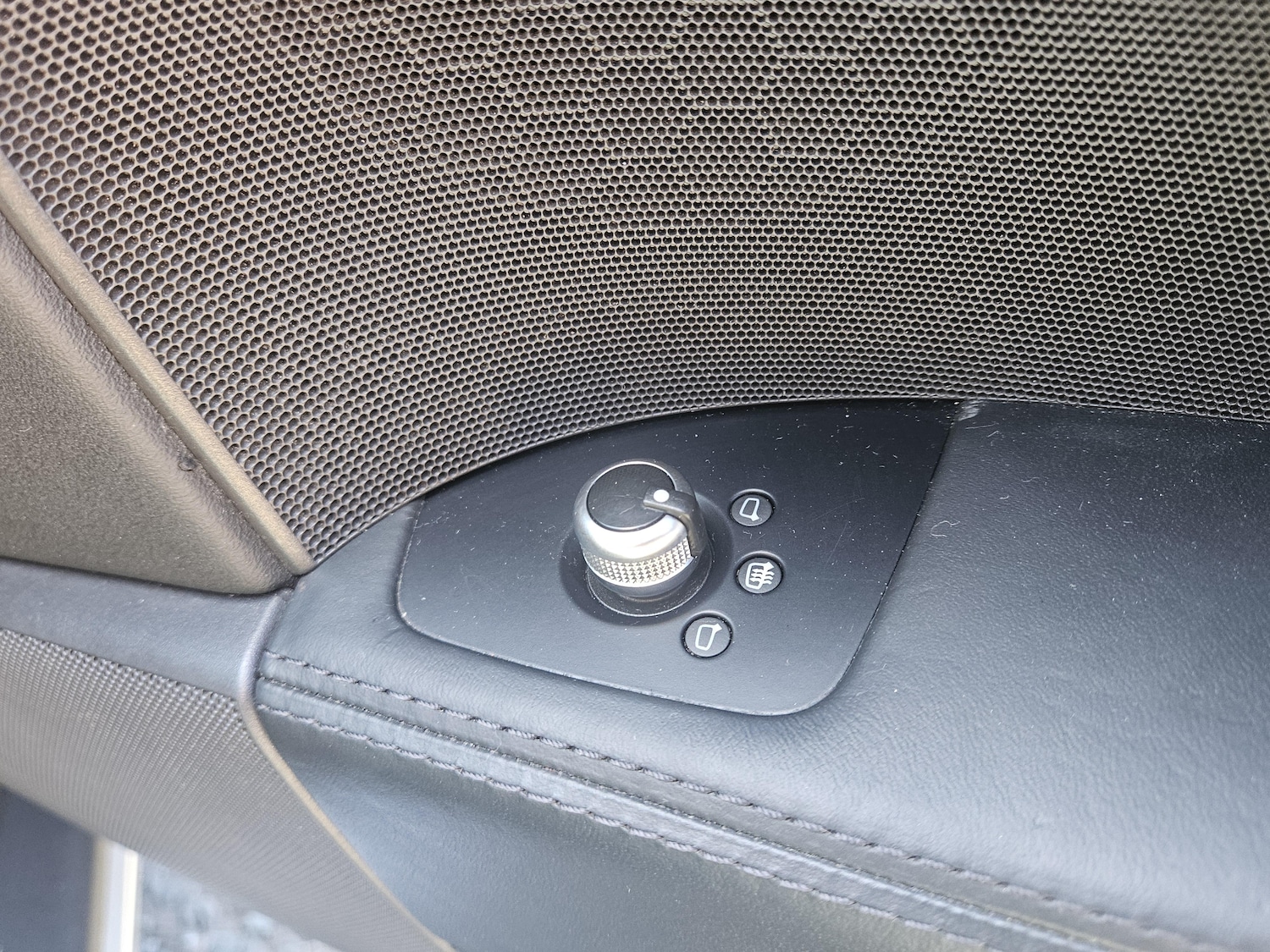 Used Audi TT 2010 for sale - 78117068: Photo 26