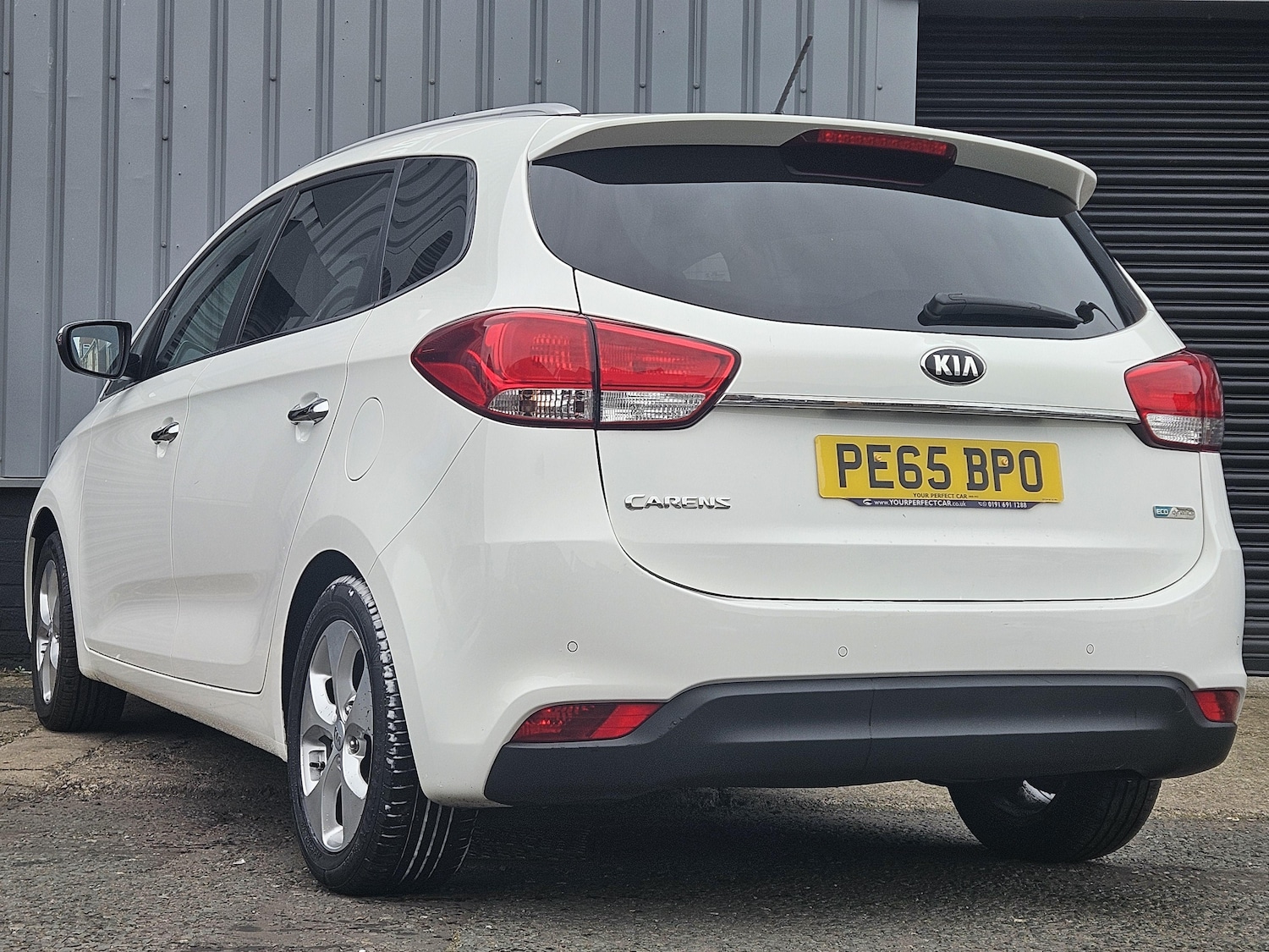 Used Kia Carens 2015 for sale - 77974183: Photo 2