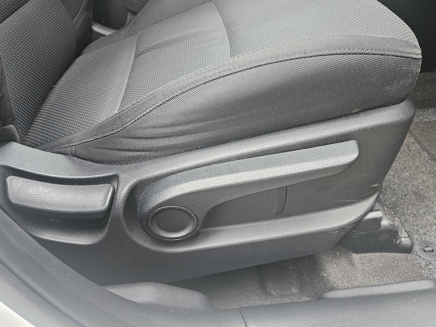 Used Kia Carens 2015 for sale - 77974183: Photo 31