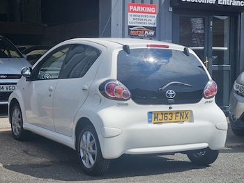 Used Toyota AYGO 2013 for sale - 79269488: Photo
